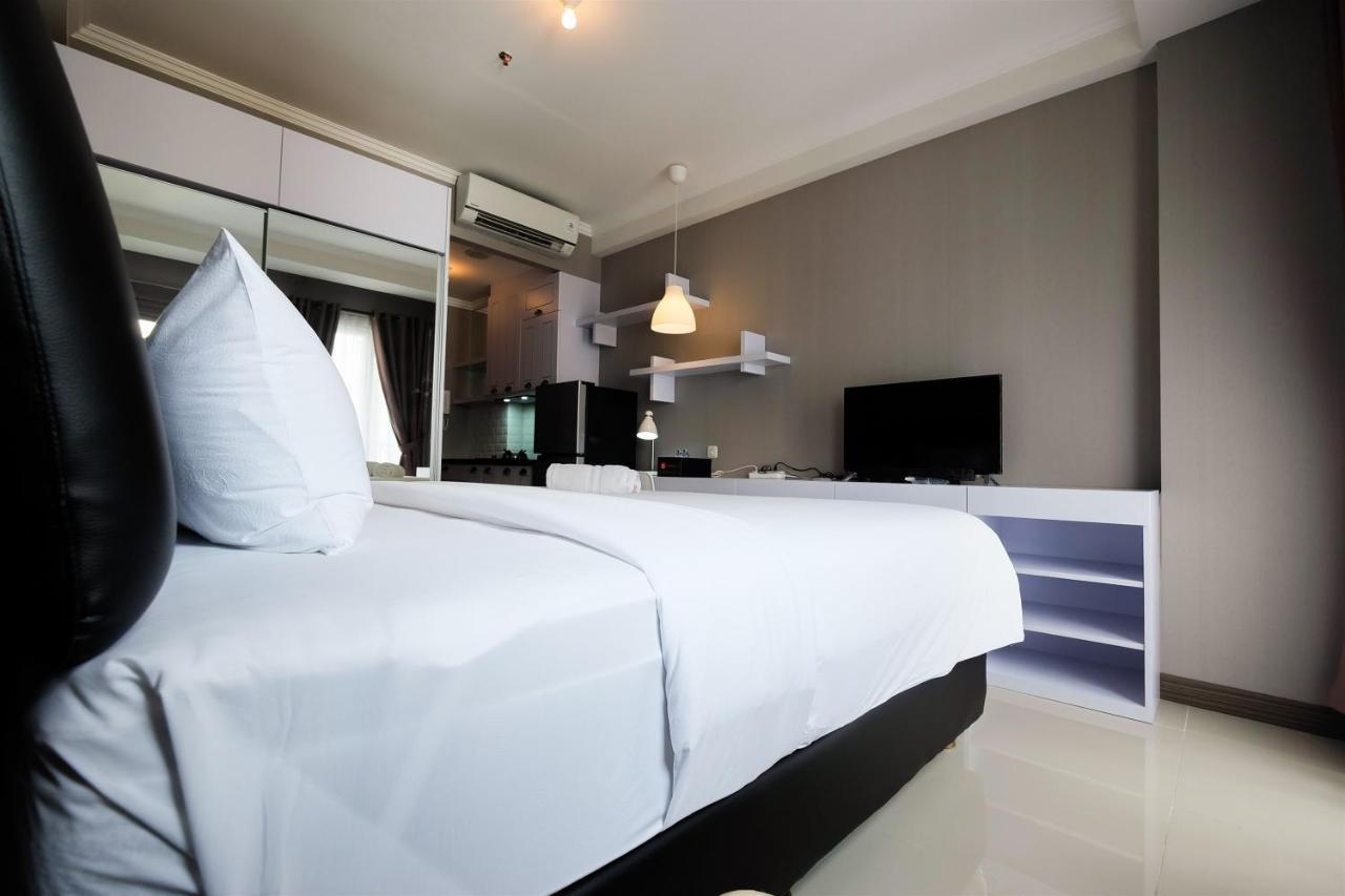 Well Designed Signature Park Grande By Travelio Jakarta